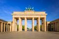 the image to "das Brandenburger Tor in Berlin" in Polish