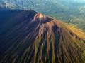 the image to "crater" in Polish